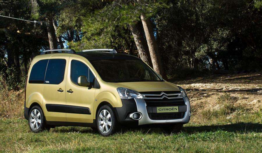 Citroen Berlingo 2009 года  (фото 72 из 72)